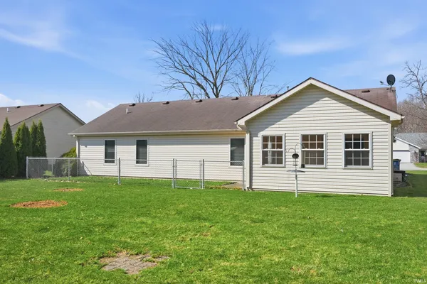 $273,500 | 1404 Virginia Lane, Auburn, IN 46706