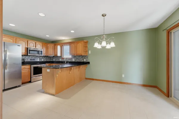 $273,500 | 1404 Virginia Lane, Auburn, IN 46706