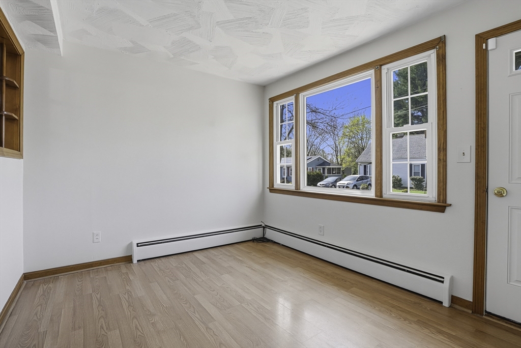 71 Pickering Avenue Bellingham, MA 02019 - Photo 14 of 27