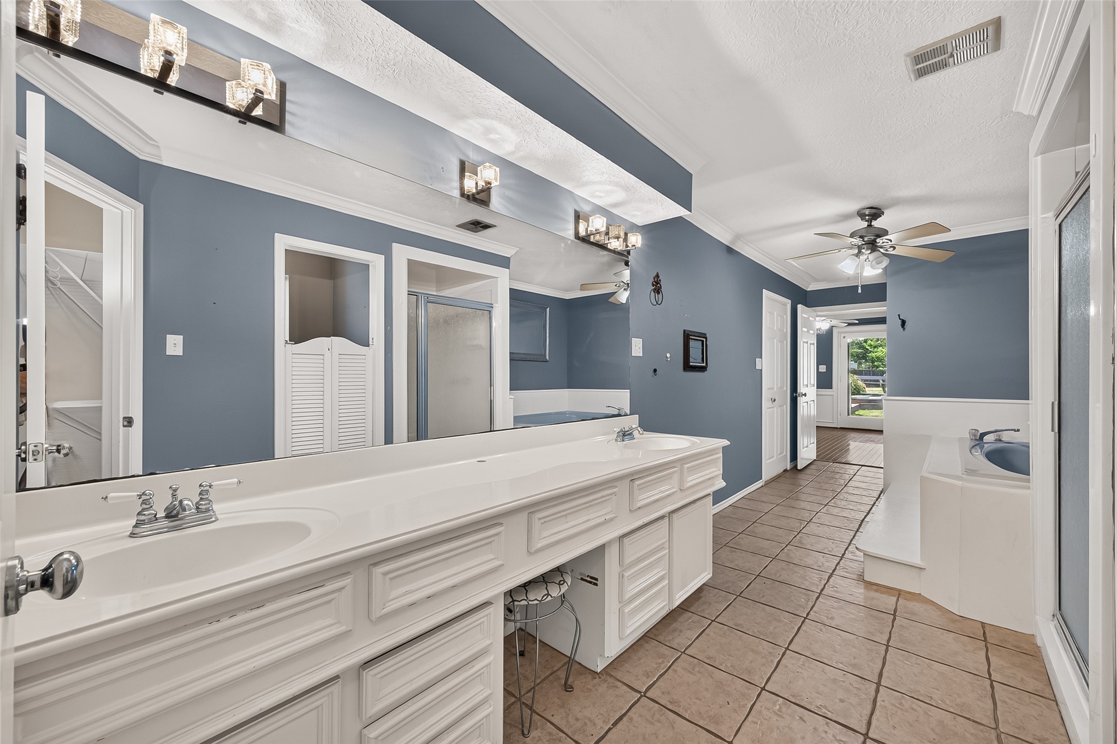 1007 East Baker Road Baytown, TX 77521 - Photo 12 of 38