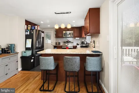 $325,000 | 17 Upland Road, Brookhaven, PA 19015