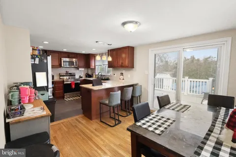 $325,000 | 17 Upland Road, Brookhaven, PA 19015