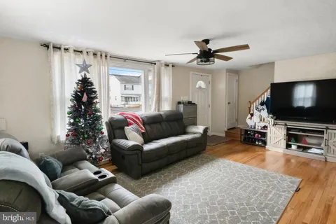 $325,000 | 17 Upland Road, Brookhaven, PA 19015