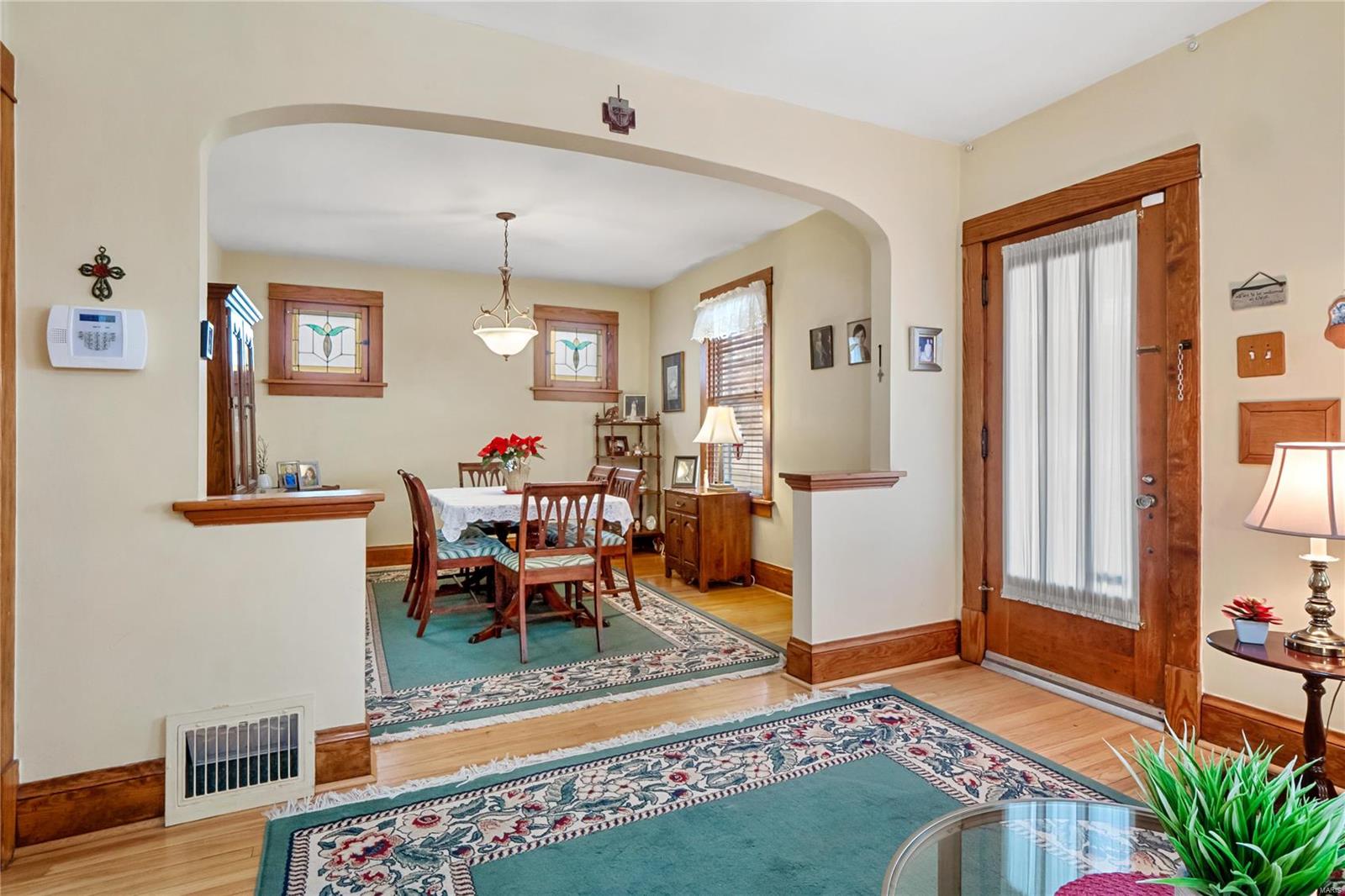 7511 Rannells Avenue Maplewood, MO 63143 - Photo 8 of 30 Gallery Image 8