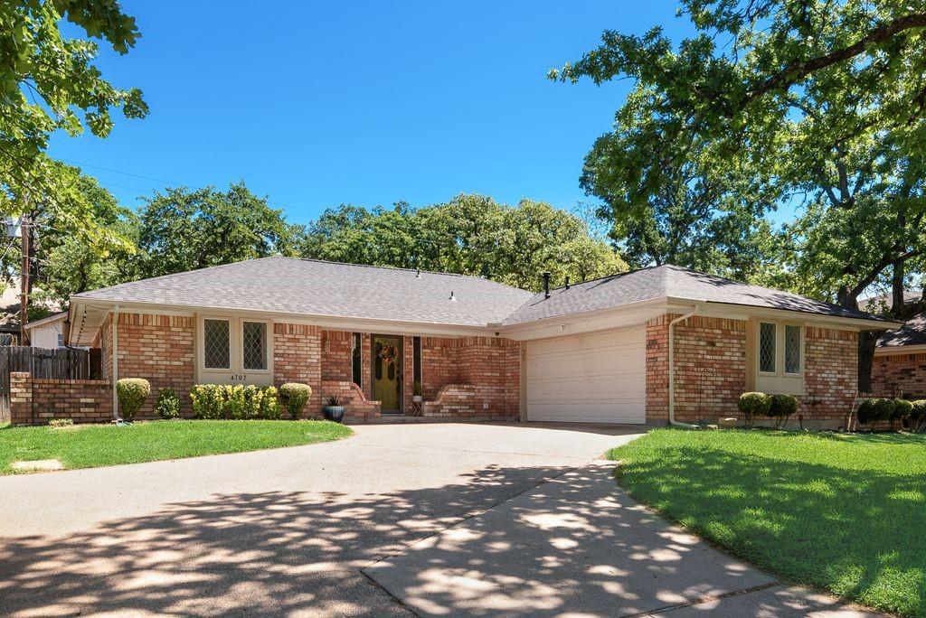 4707 Ridgeline Drive Arlington, TX 76017 - Photo 2 of 30