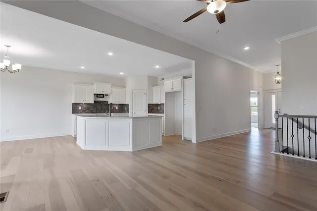 $424,999 | 11437 North Auburndale Circle, Kansas City, MO 64157