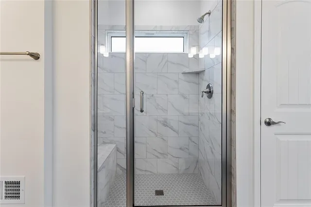 $424,999 | 11437 North Auburndale Circle, Kansas City, MO 64157