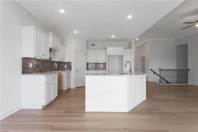 $424,999 | 11437 North Auburndale Circle, Kansas City, MO 64157