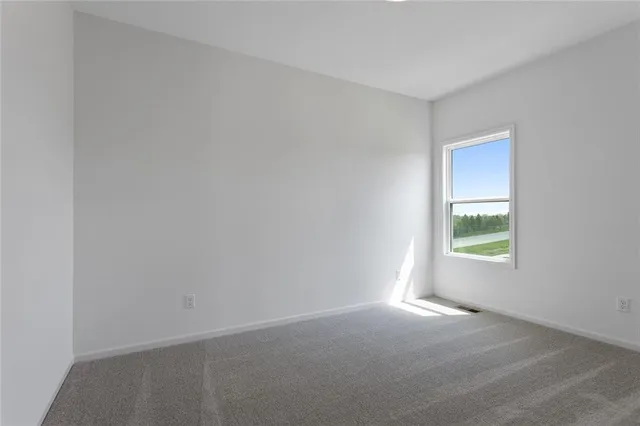 $424,999 | 11437 North Auburndale Circle, Kansas City, MO 64157