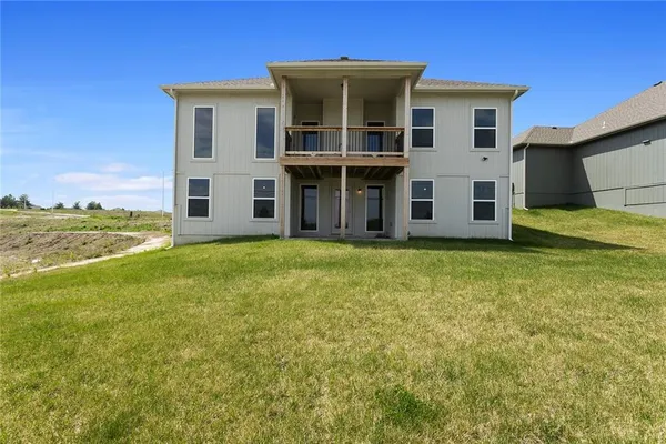 $424,999 | 11437 North Auburndale Circle, Kansas City, MO 64157