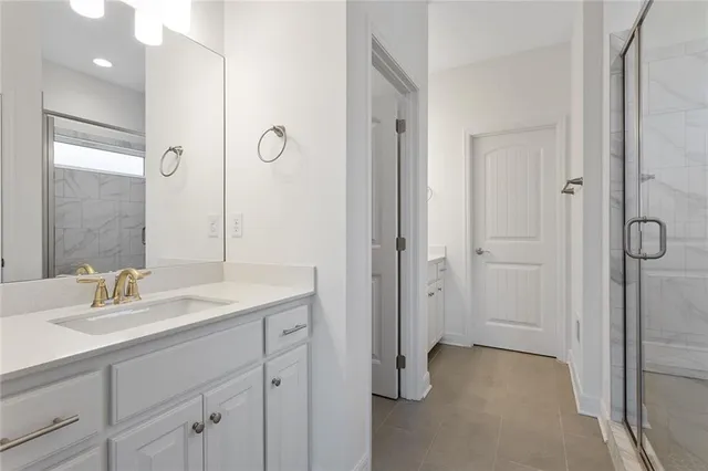 $424,999 | 11437 North Auburndale Circle, Kansas City, MO 64157