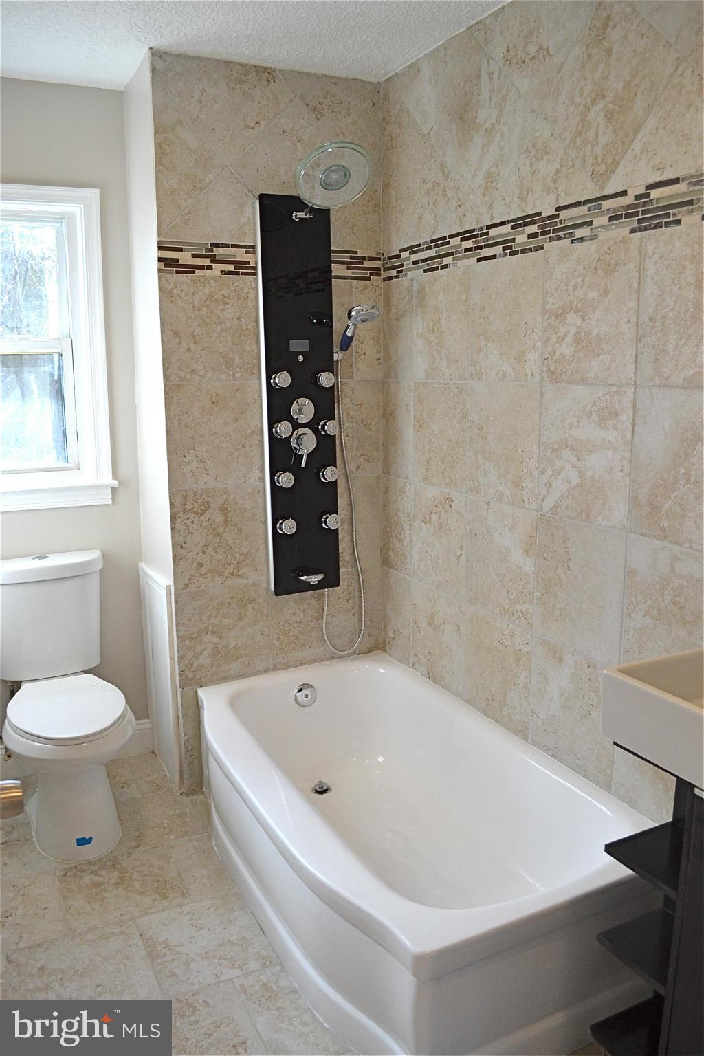 7207 East Forest Road Landover, MD 20785 - Photo 11 of 17 Bath