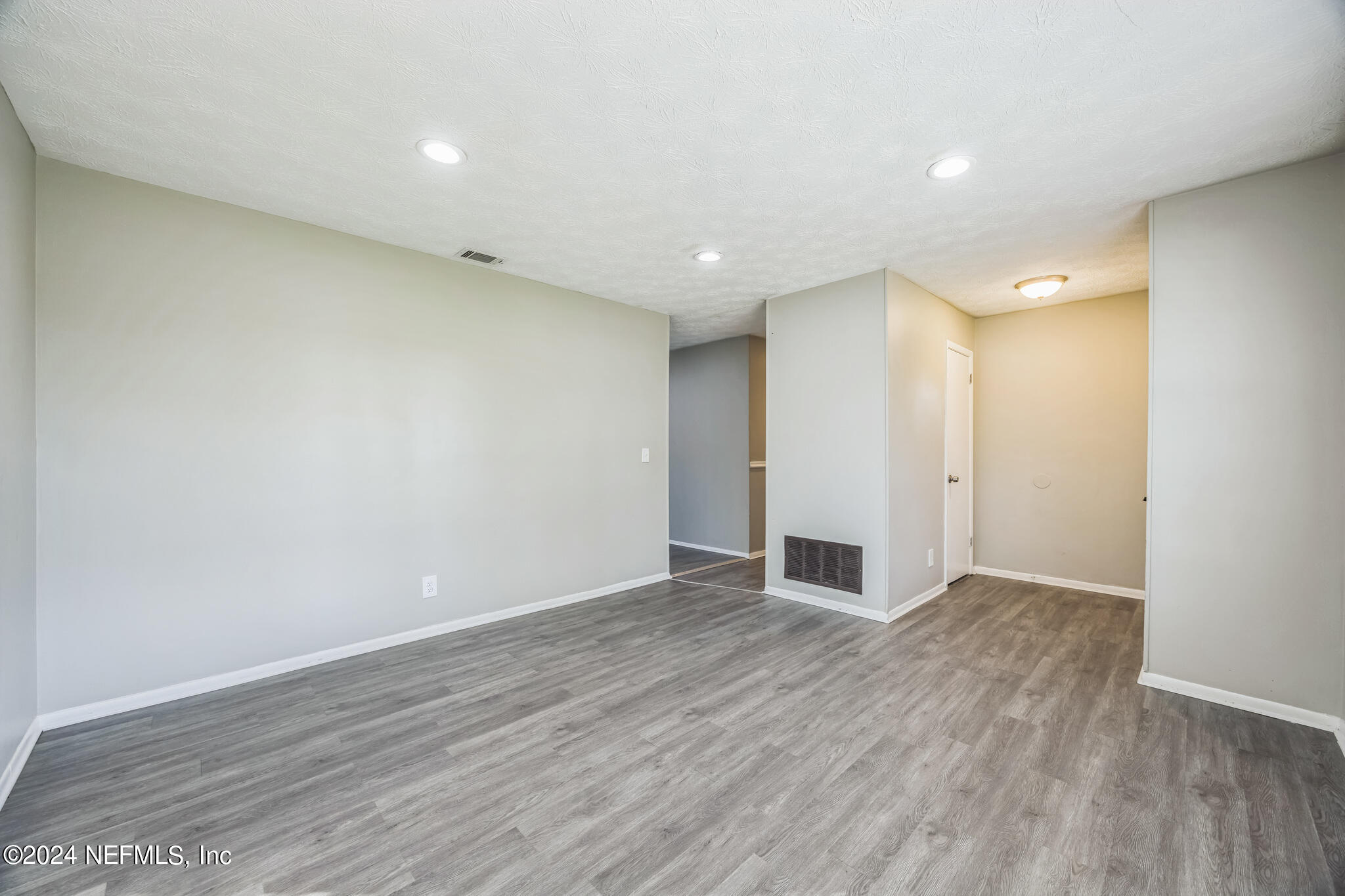 8305 Axson Street Jacksonville, FL 32221 - Photo 5 of 21 8305_Axson_St_Jacksonville_FL_32221_USA-