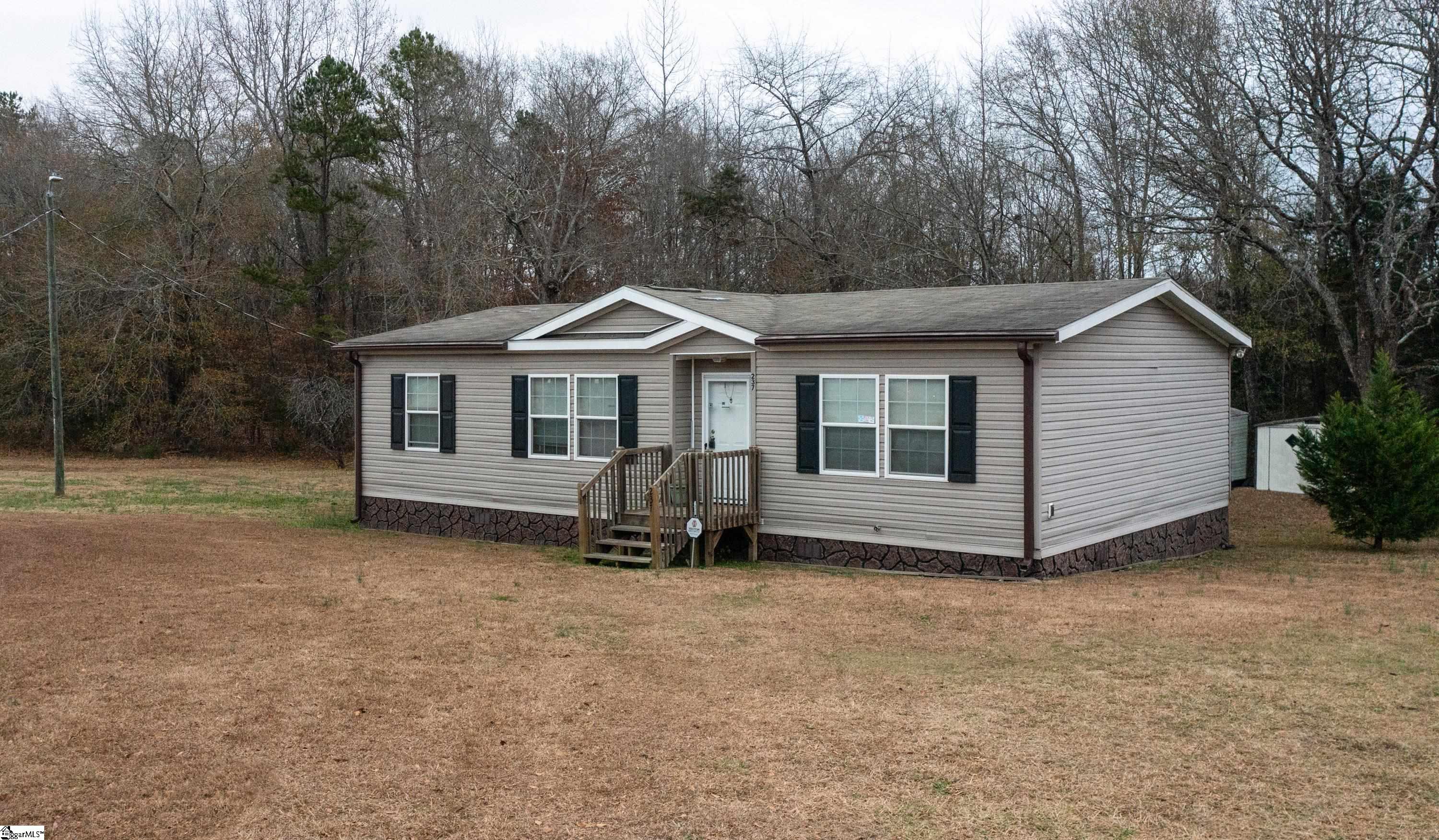 237 Buddy Knight Road Ware Shoals, SC 29692 - Photo 2 of 25