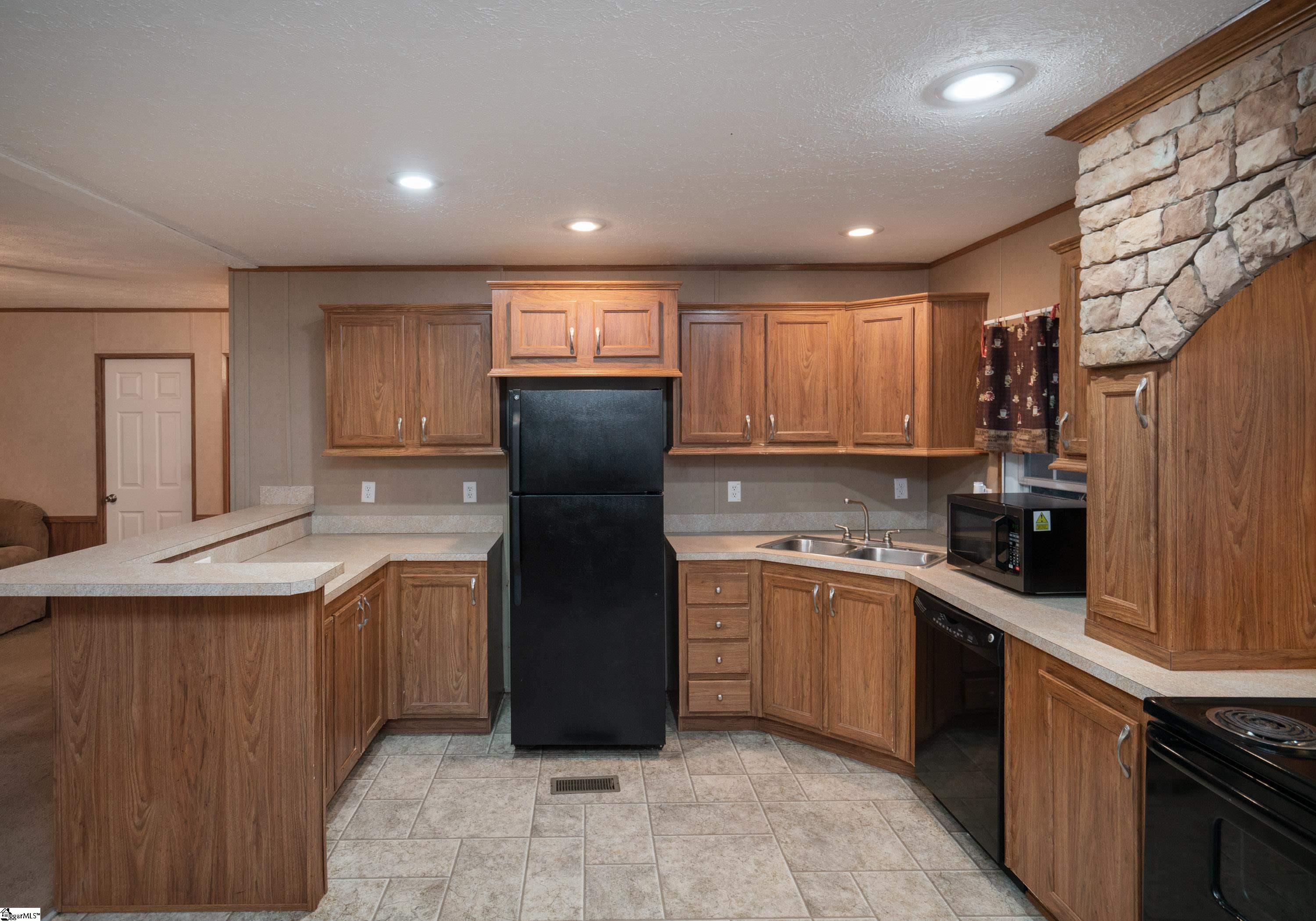 237 Buddy Knight Road Ware Shoals, SC 29692 - Photo 11 of 25