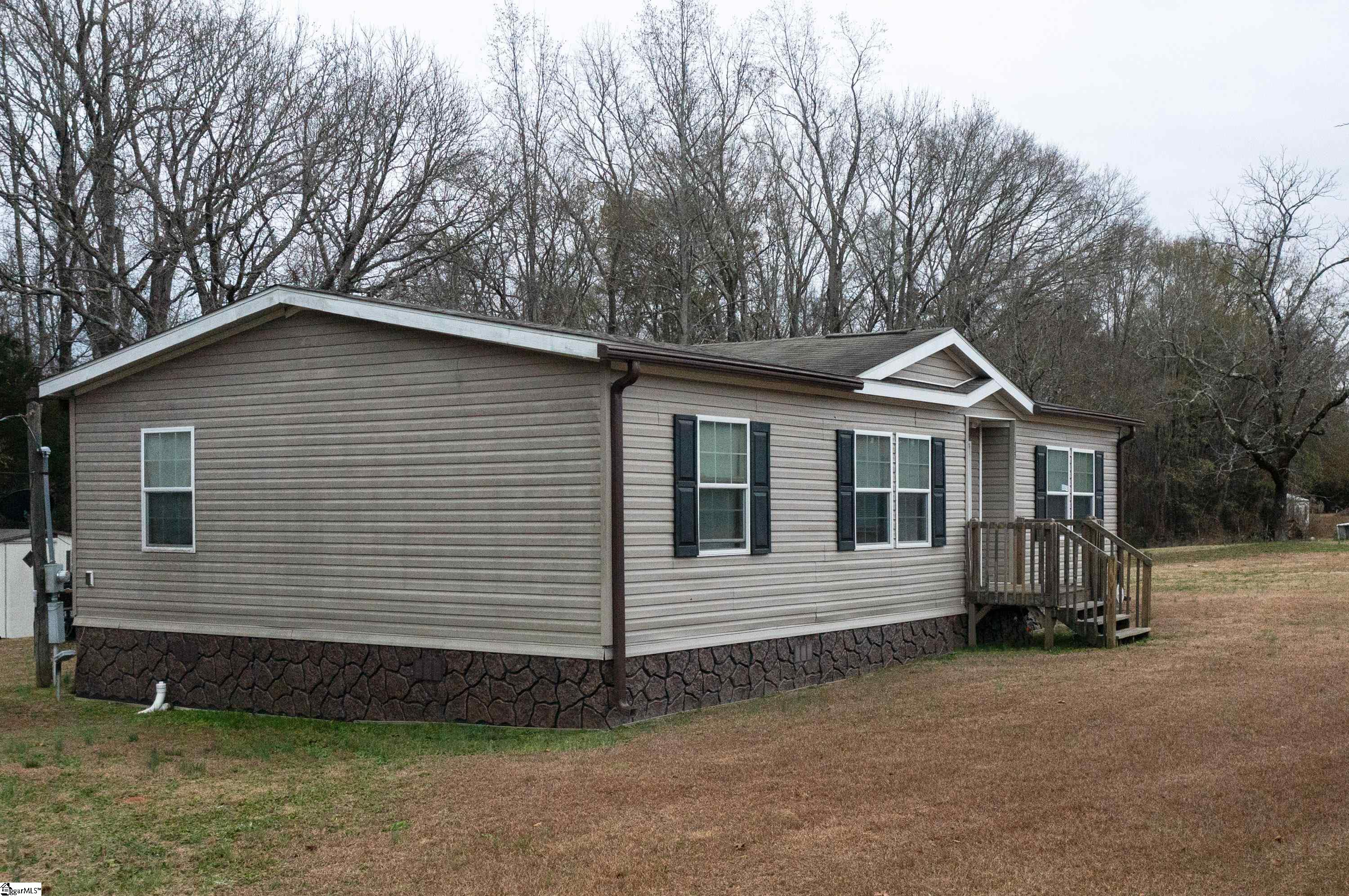 237 Buddy Knight Road Ware Shoals, SC 29692 - Photo 3 of 25