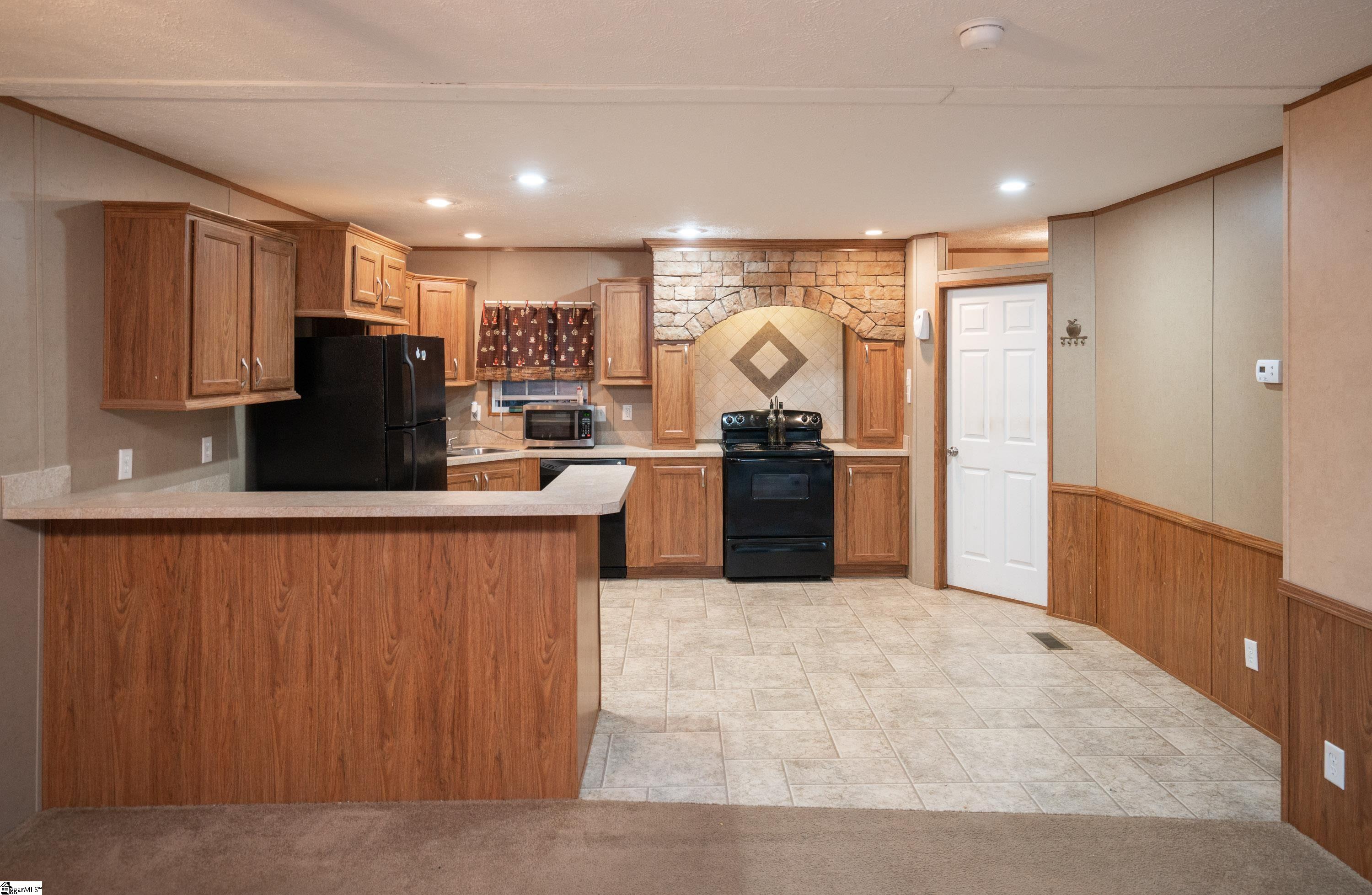 237 Buddy Knight Road Ware Shoals, SC 29692 - Photo 8 of 25