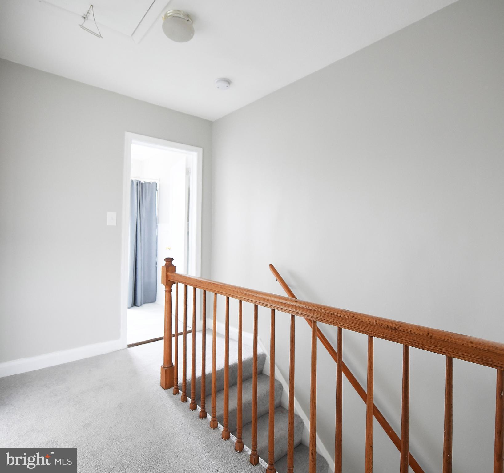 2240 Redthorn Road Baltimore, MD 21220 - Photo 16 of 39 Hallway