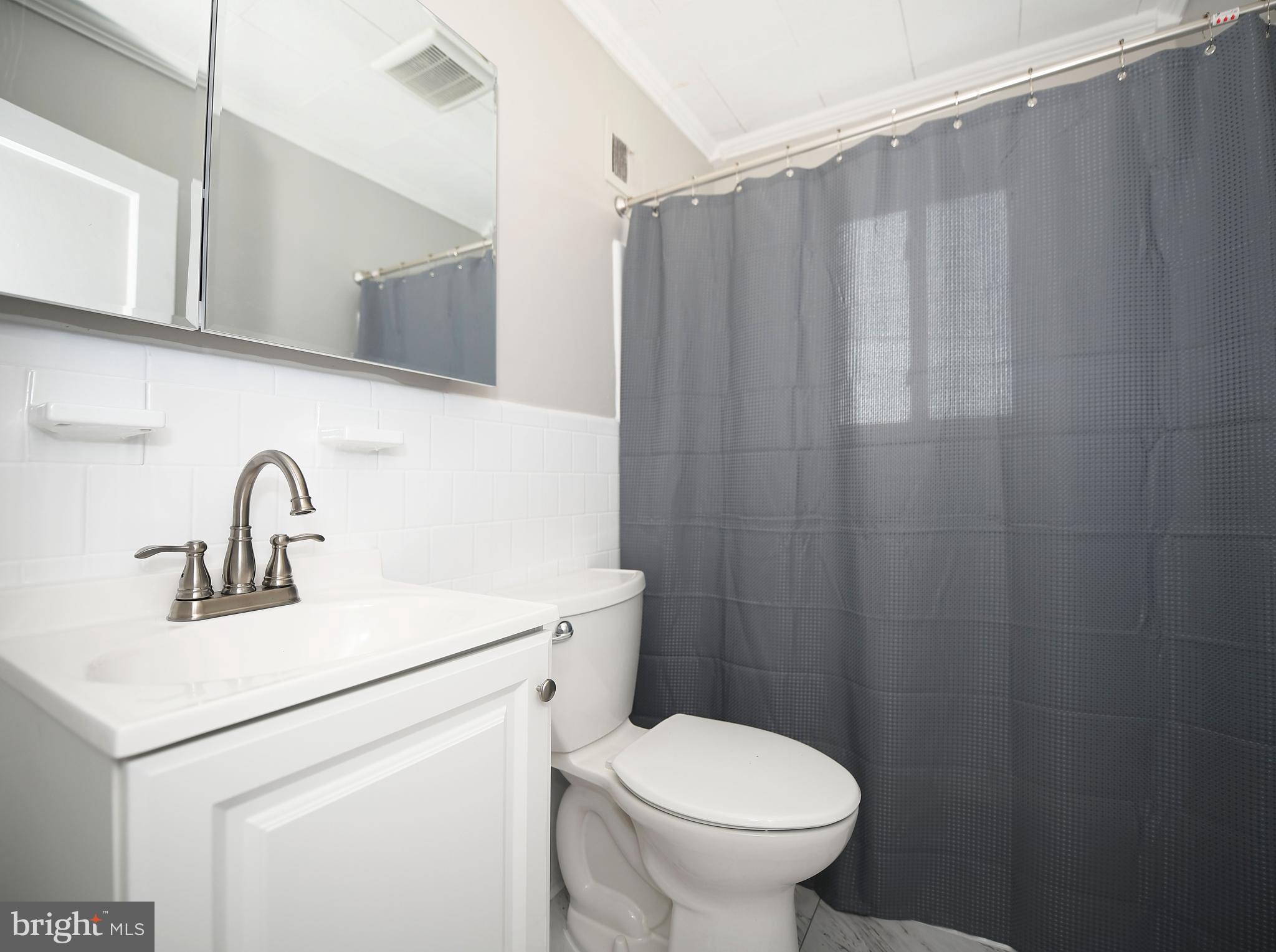2240 Redthorn Road Baltimore, MD 21220 - Photo 20 of 39 Bath
