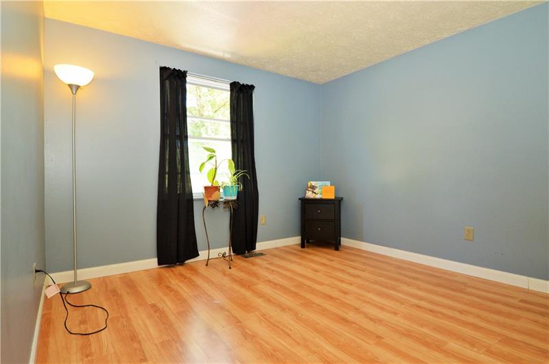 121 Old Ridge Road Coraopolis, PA 15108 - Photo 14 of 25 Gallery Image 14