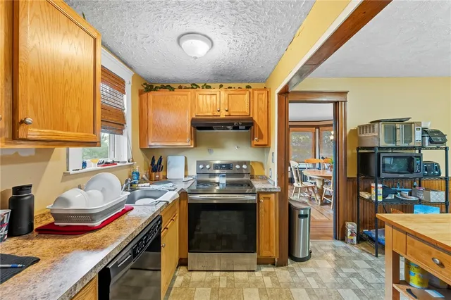 $319,000 | 25 Jillson Avenue, Woonsocket, RI 02895