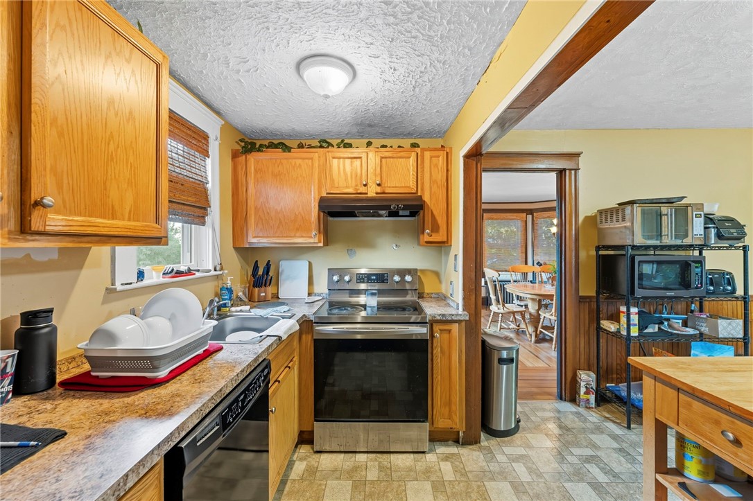 25 Jillson Avenue Woonsocket, RI 02895 - Photo 7 of 18