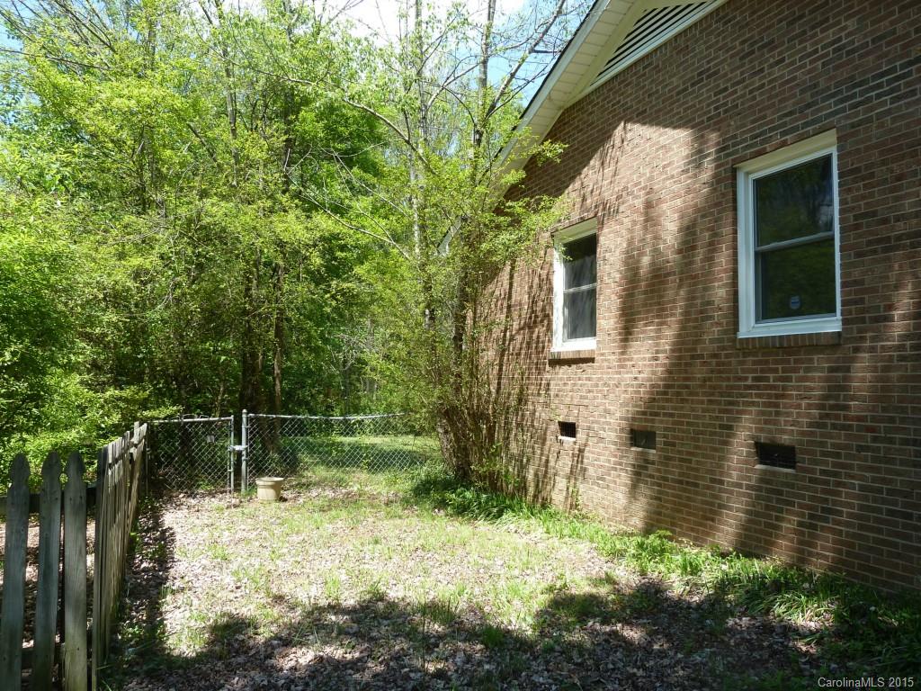 5633 Faulconbridge Road Charlotte, NC 28227 - Photo 17 of 19 Gallery Image 17