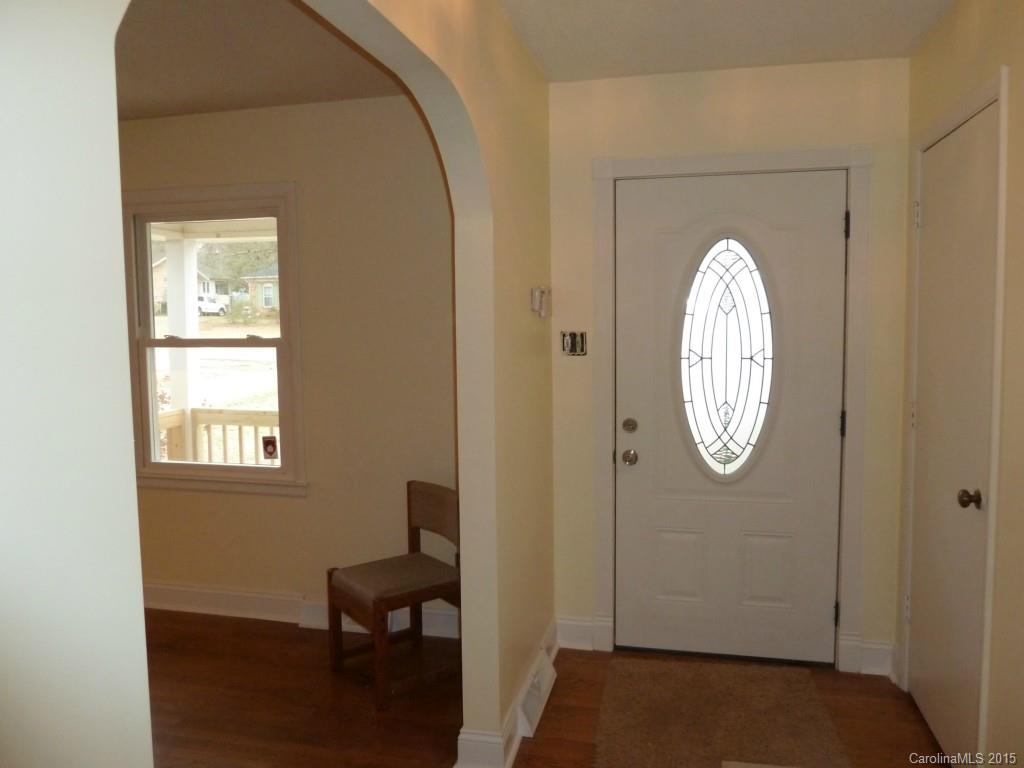 5633 Faulconbridge Road Charlotte, NC 28227 - Photo 3 of 19 Gallery Image 3
