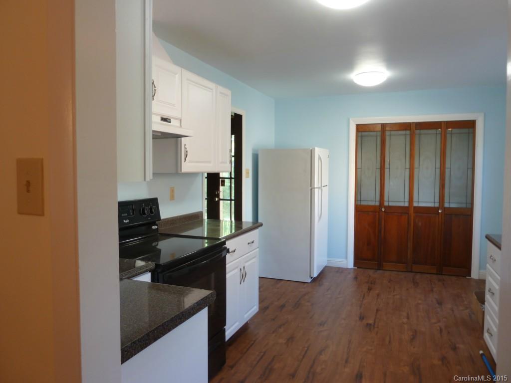 5633 Faulconbridge Road Charlotte, NC 28227 - Photo 5 of 19 Gallery Image 5