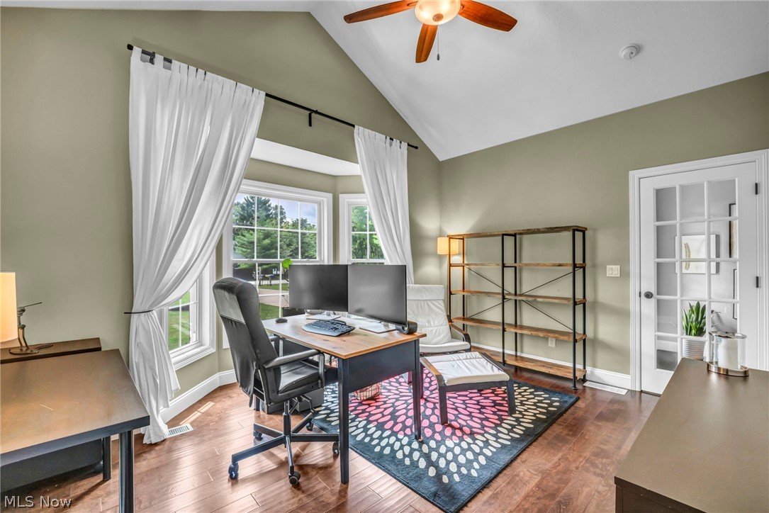 29345 White Road Wickliffe, OH 44092 - Photo 17 of 45 Gallery Image 17