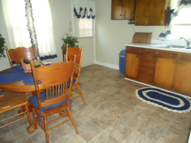 1001 Martin McNeil Road Salem, VA 24153 - Photo 7 of 34 Kitchen