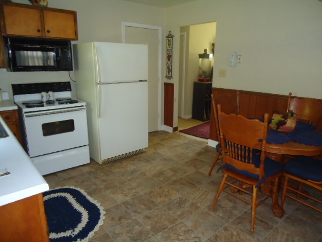 1001 Martin McNeil Road Salem, VA 24153 - Photo 9 of 34 Kitchen