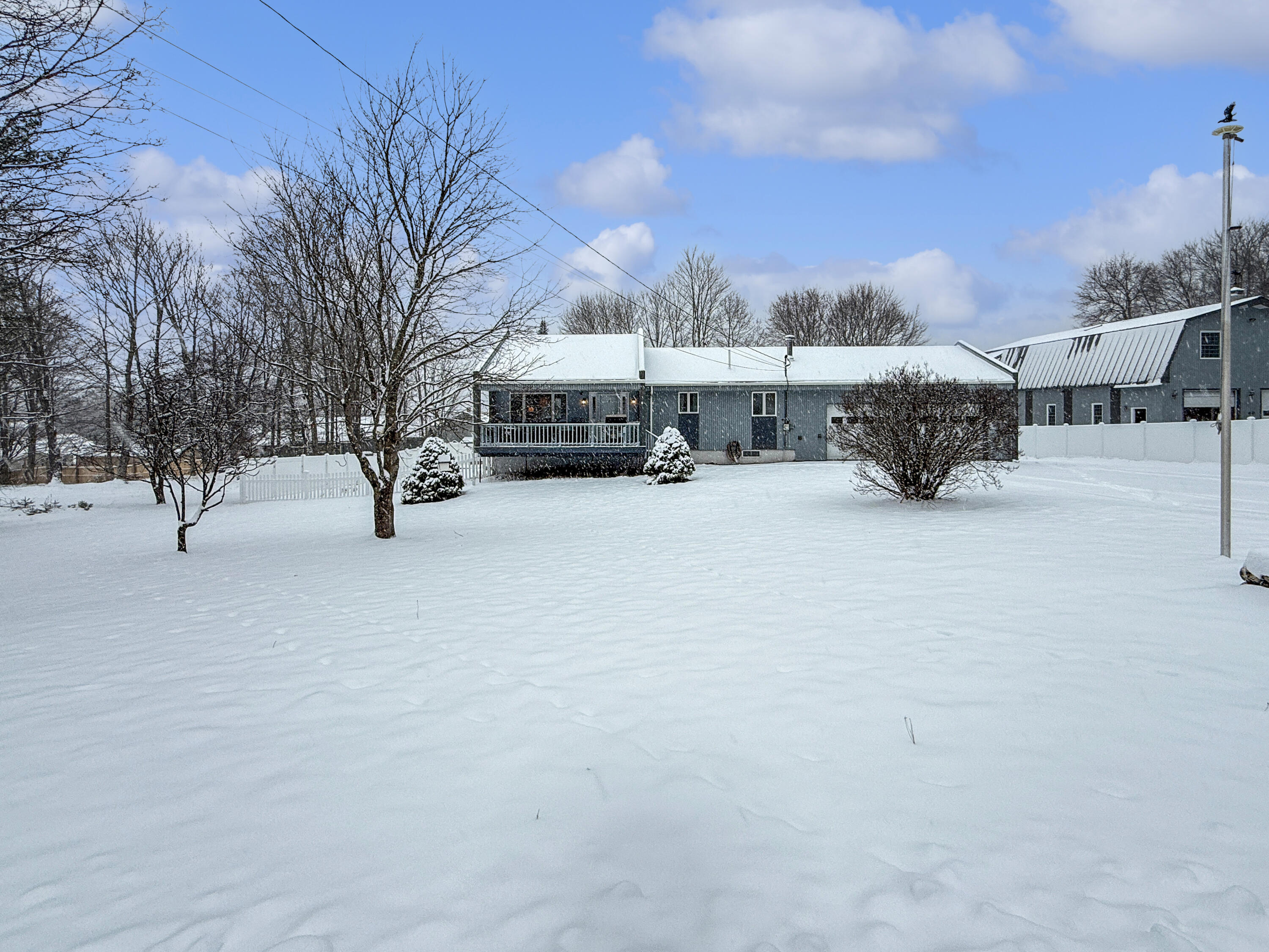 36 North Wiggin Street Greenville, ME 04441 - Photo 2 of 23 d0172b1a044515fdf1399ceaee7d4a4e9c353297