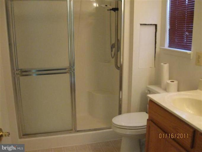 7413 Old Sandy Spring Road Laurel, MD 20707 - Photo 10 of 10 Bath #1