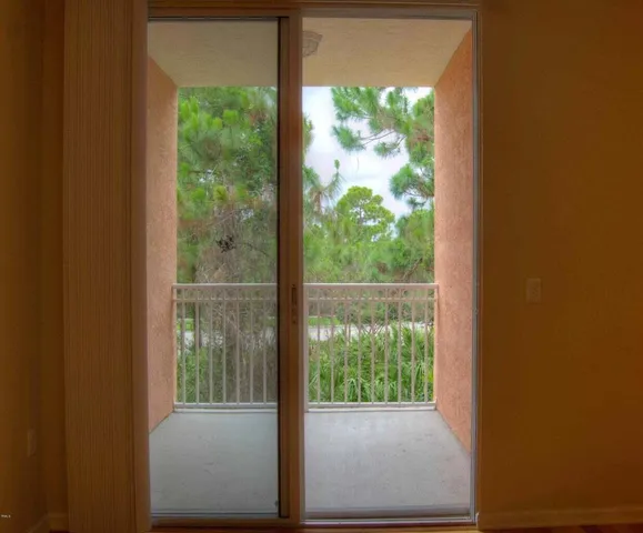 $2,000 | 1210 Myrtlewood Circle East, Palm Beach Gardens, FL 33418