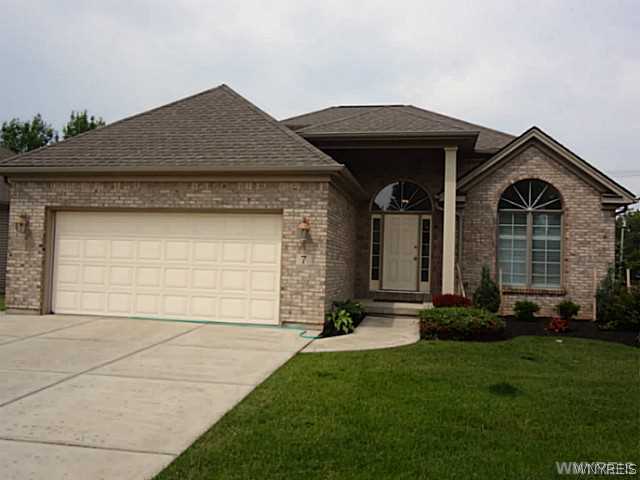 7 Mapleton Drive Amherst, NY 14221 - Photo 1 of 1 Exterior Front Gorgeous Patio Home located in dema