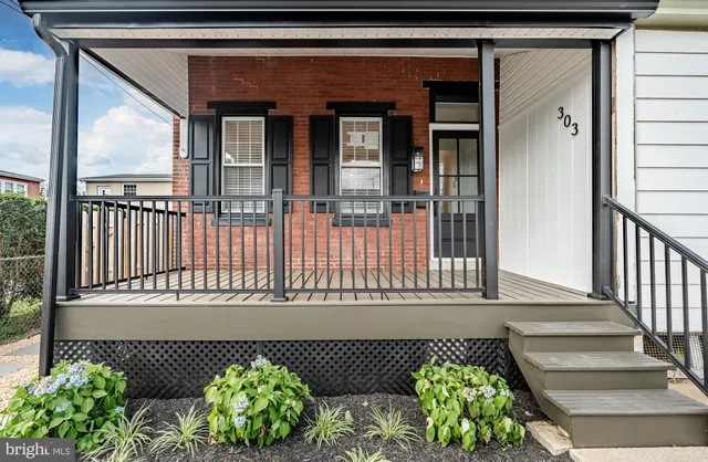 a side view of a house