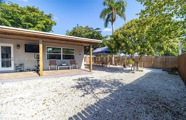 $419,000 | 2950 Northeast 11th Avenue, Pompano Beach, FL 33064