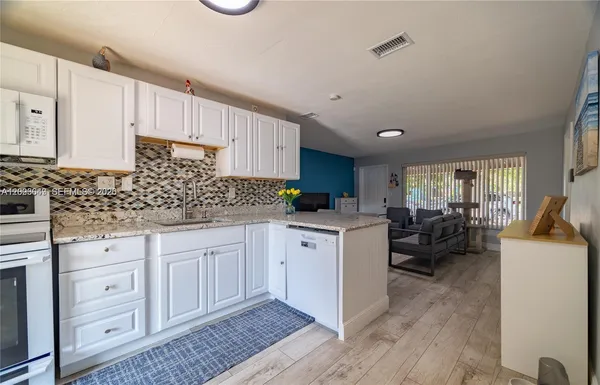 $419,000 | 2950 Northeast 11th Avenue, Pompano Beach, FL 33064
