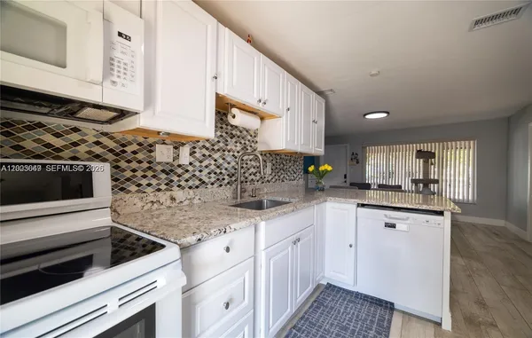 $419,000 | 2950 Northeast 11th Avenue, Pompano Beach, FL 33064
