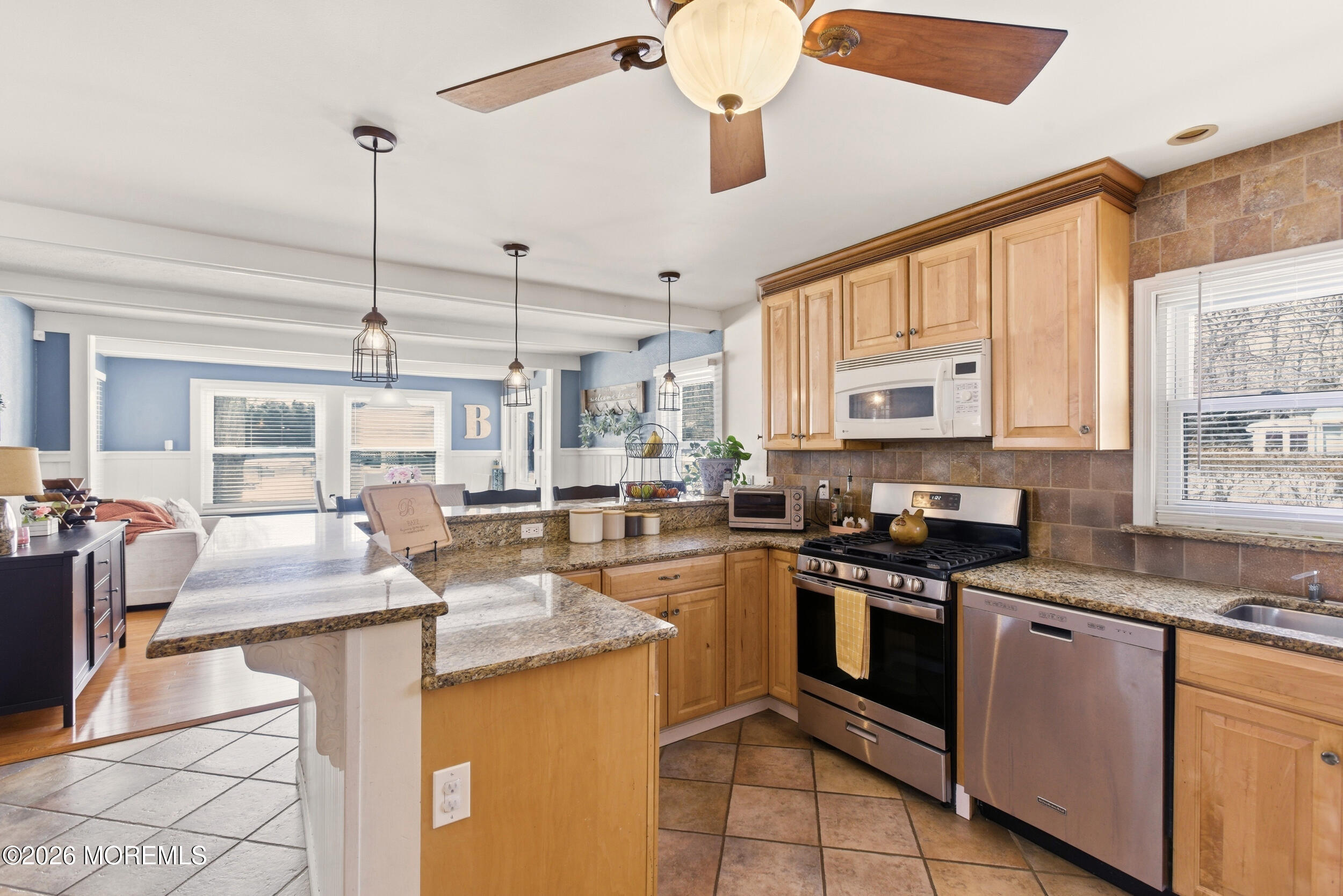 19 Bertan Avenue Howell, NJ 07731 - Photo 9 of 26 HL7A3654
