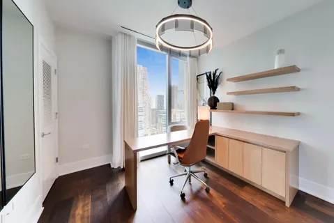 $2,550,000 | 363 East Wacker Drive, Unit 2506, Chicago, IL 60601