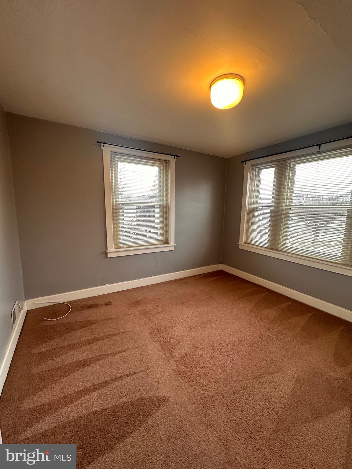 300 South 3rd Avenue Reading, PA 19611 - Photo 13 of 14 an empty room with windows