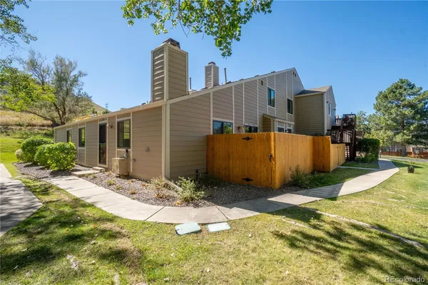 $2,550 | 18324 West 58th Place, Unit 77, Golden, CO 80403