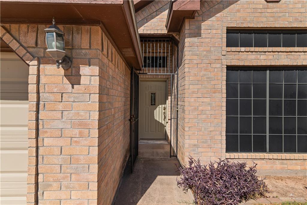2002 King Road San Juan, TX 78589 - Photo 3 of 21 Gallery Image 3