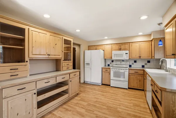 $450,000 | 1223 West Bellwood Drive, Spokane, WA 99218