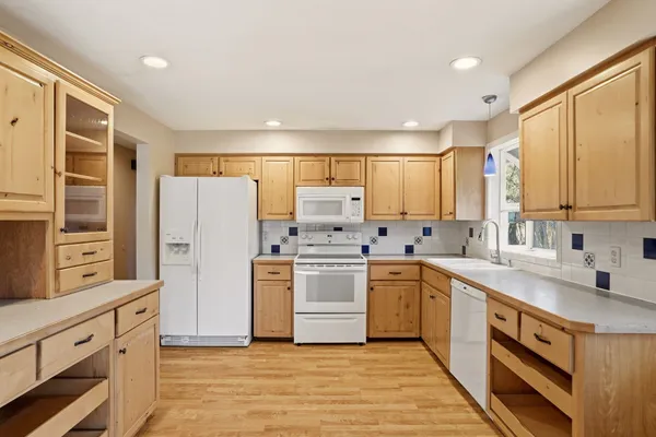 $450,000 | 1223 West Bellwood Drive, Spokane, WA 99218
