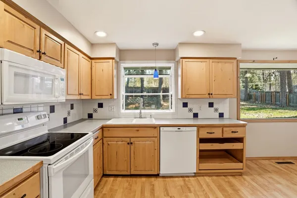 $450,000 | 1223 West Bellwood Drive, Spokane, WA 99218