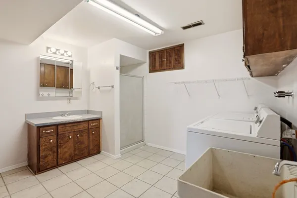 $450,000 | 1223 West Bellwood Drive, Spokane, WA 99218