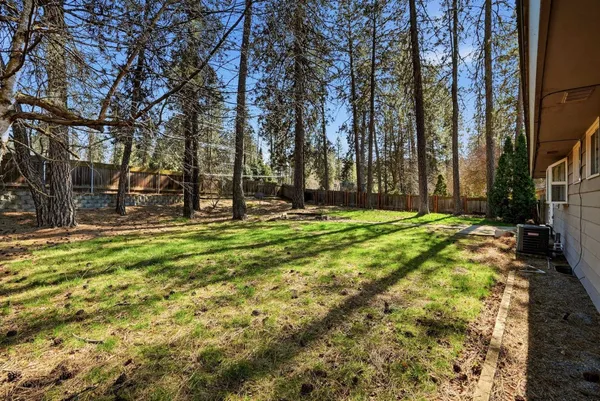 $450,000 | 1223 West Bellwood Drive, Spokane, WA 99218